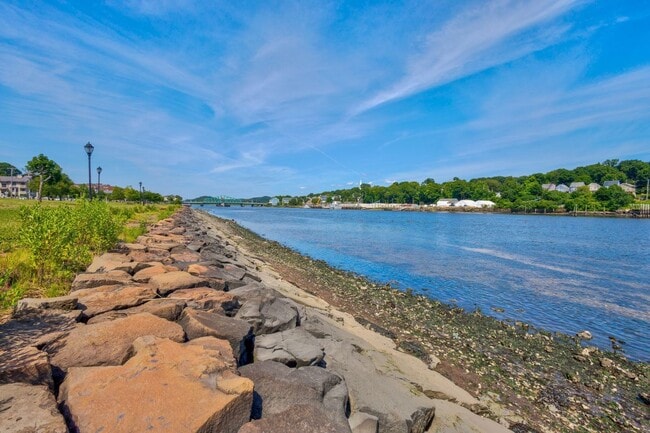 Foto del edificio - 1 Front St