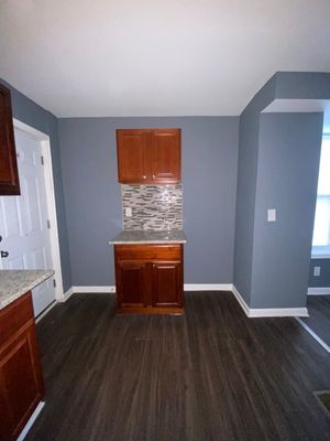 Building Photo - 425 S Vincent St