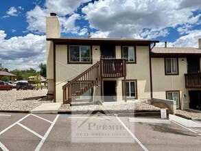 Building Photo - 1005 Western Dr