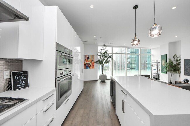Foto del edificio - 4521 San Felipe St