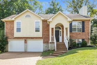 Building Photo - 903 Retriever Pl