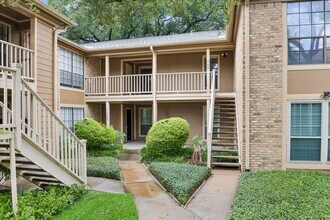 Building Photo - 1311 Antoine Dr