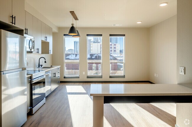 Estudio - 559SF - Cocina/Sala de estar - Edmond Curtis Park