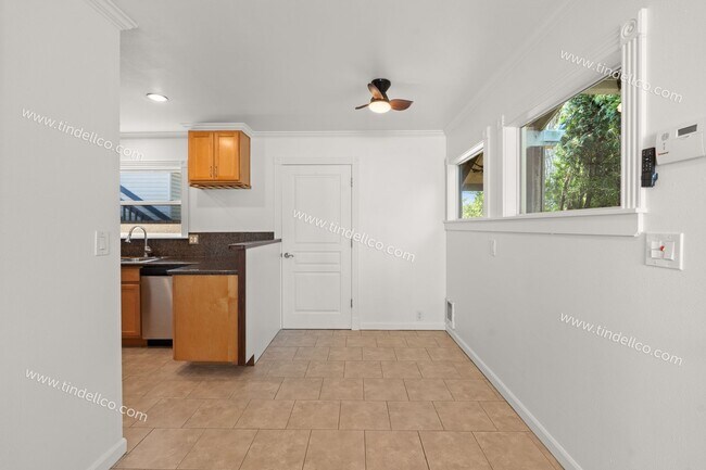 Foto del edificio - 5028 NE 25th Ave