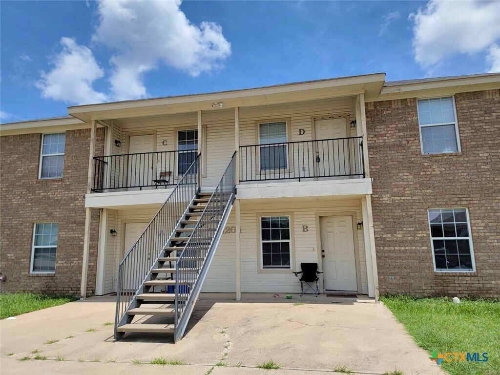 Primary Photo - 4204 Primrose Dr