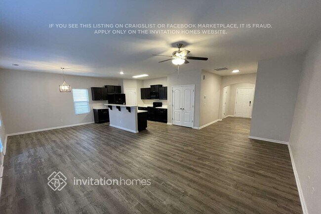 Foto del edificio - 136 Autumn Bluff Cir