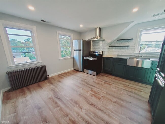 Building Photo - 2 br, 1 bath Condo - 50 Winfield St