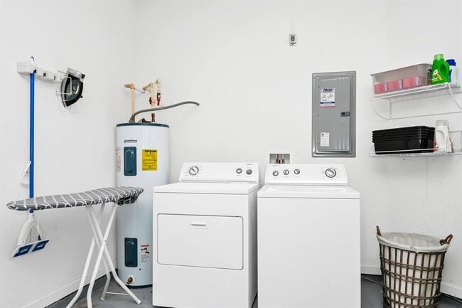 Foto del edificio - 4830 Tidecrest Ave