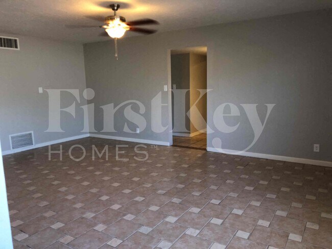 Foto del edificio - 1634 W Indian School Rd