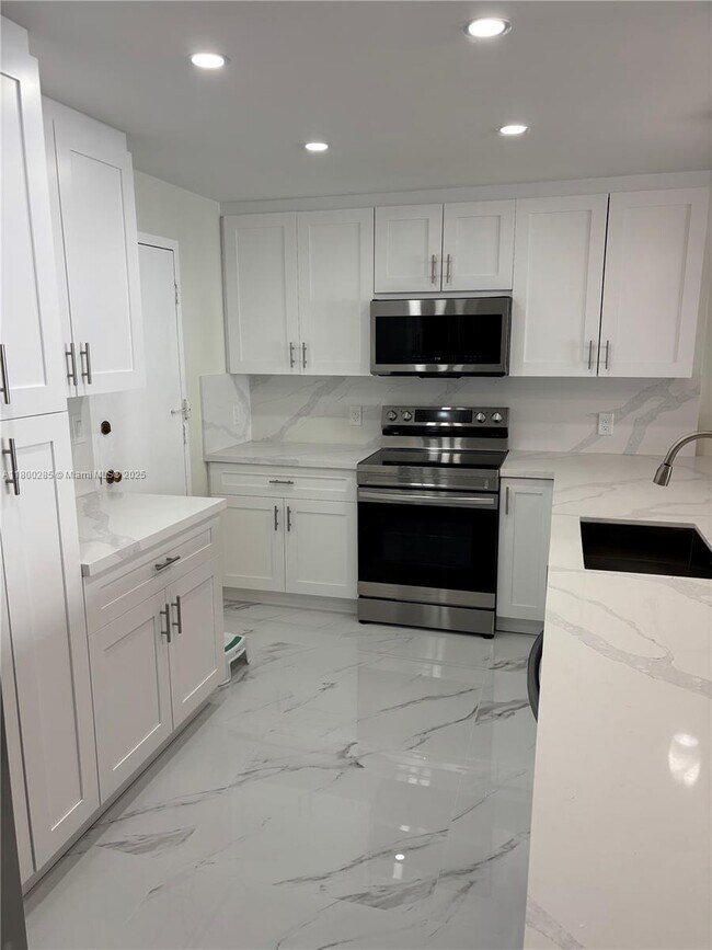 Foto del edificio - 3800 S Ocean Dr