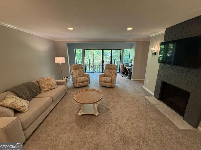 Building Photo - 27409 Plantation Dr NE