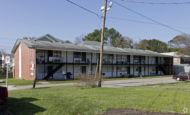 Building Photo - Sea Shell Apartments