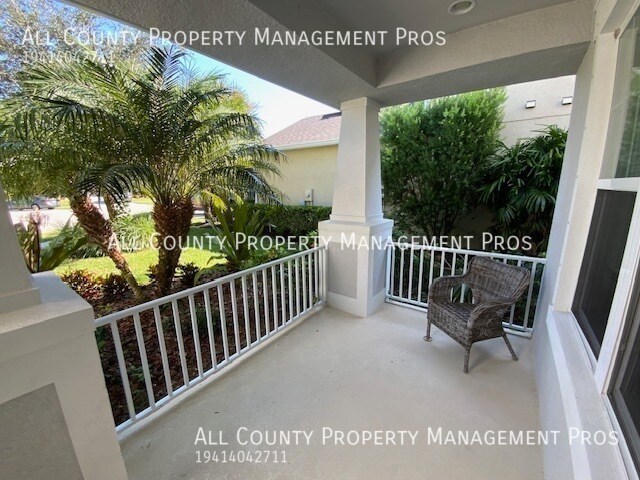 Foto del edificio - BEAUTIFUL 5 BEDROOM WITH OFFICE 4 BATH IN ...