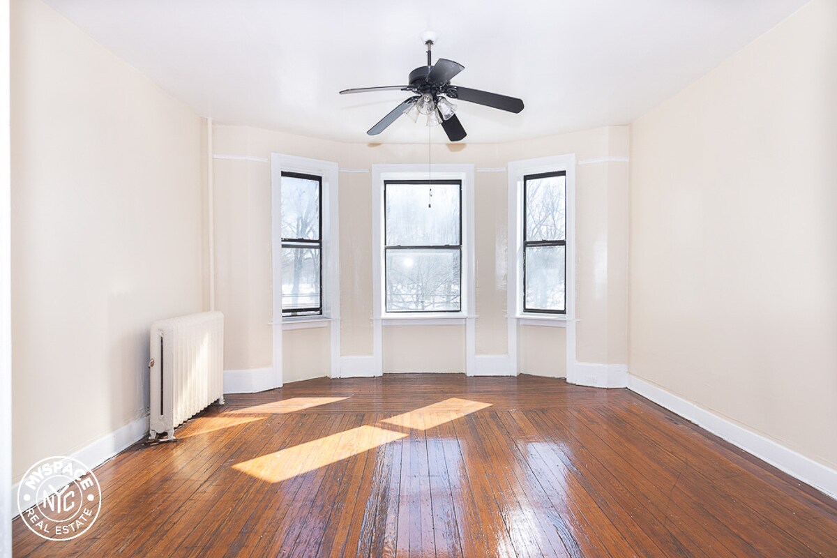 Primary Photo - 172 Prospect Park West