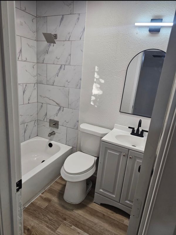 Foto del edificio - 347 Ware Blvd