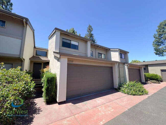 Building Photo - $4,495.00 Almaden 3BD/2.5BA Townhome in the Copperwood Community