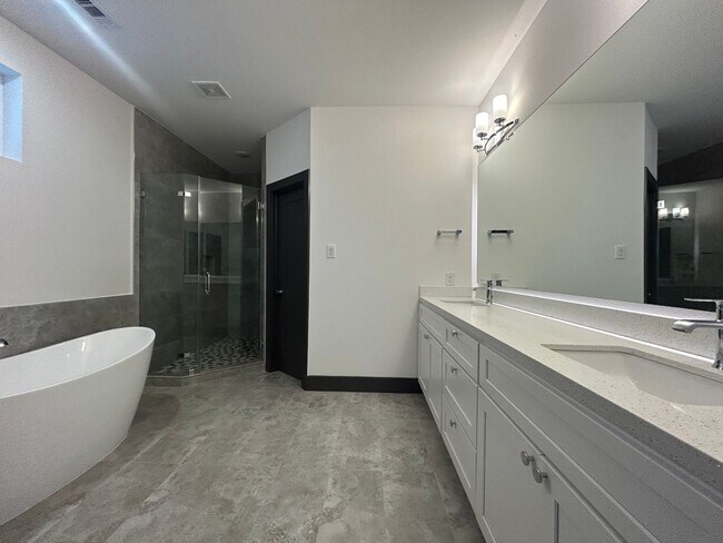 Foto del edificio - 4441 Whitney Oak Ln