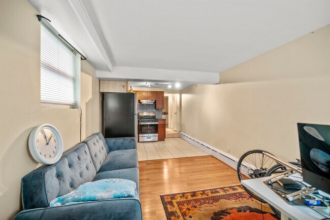 Foto del edificio - 40 Hauxhurst Ave