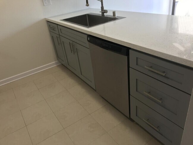 Foto del edificio - 171 N Richmont Dr