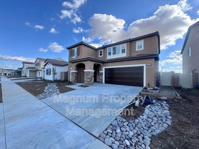 Foto del edificio - 31393 Sycamore Canyon Ln