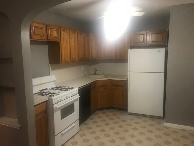 Building Photo - 6941 185th St