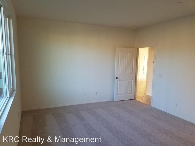 Building Photo - 3 br, 2 bath House - 30194 Muirlands Dr