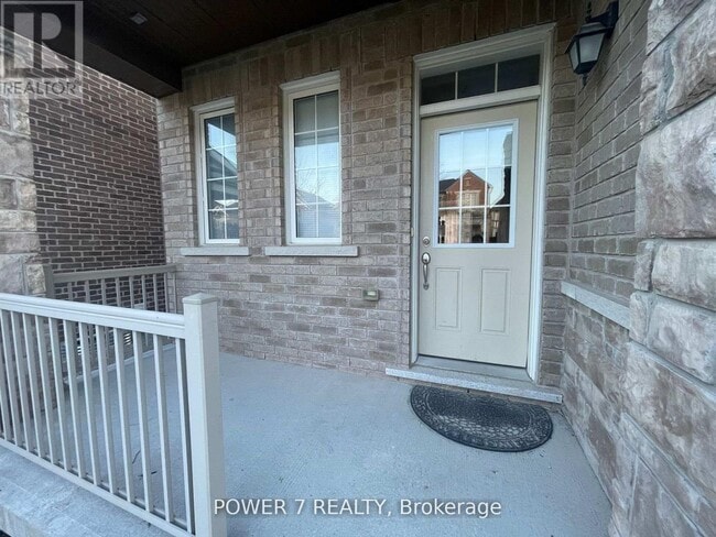 Building Photo - 123 Major Cres