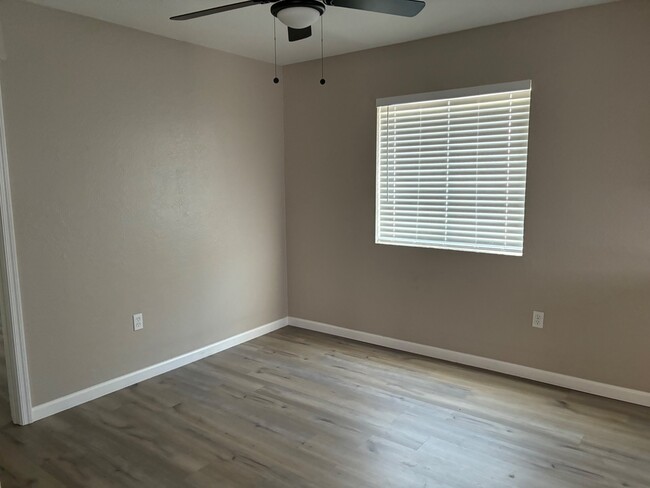 Building Photo - Charming 2BR/1BA Home in Mesa - Modern Ame...