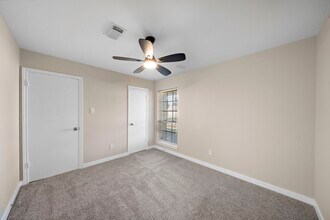 Building Photo - 21627 Cimarron Pkwy