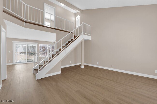 Foto del edificio - 2830 Belleza Ln