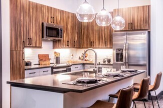 Building Photo - Windsor Interlock