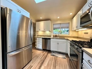 Building Photo - 1291 Josselyn Canyon Rd