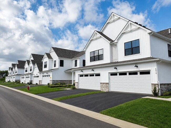 Building Photo - 6422 Hamilton Woods Blvd N