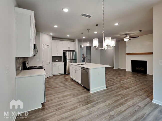 Building Photo - 683 Riverwood Pass