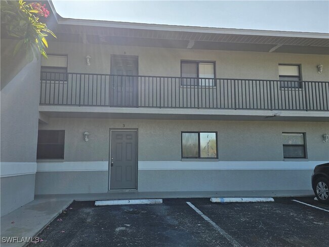 Foto del edificio - 4815 Triton Ct E