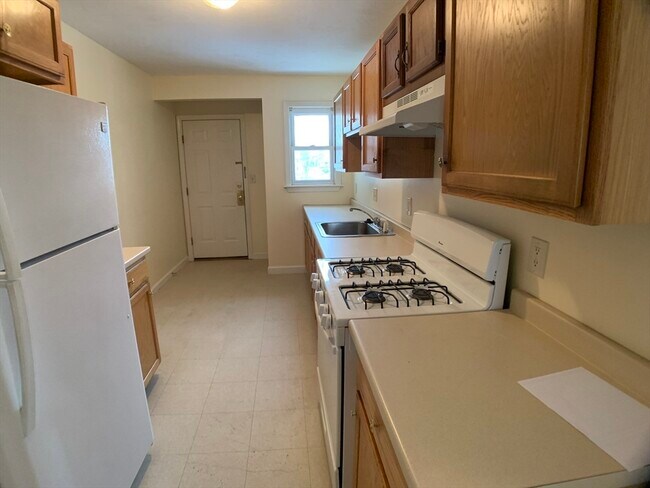 Building Photo - 30 Ebbett Ave