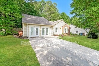 Building Photo - 3206 Kings Pond Rd