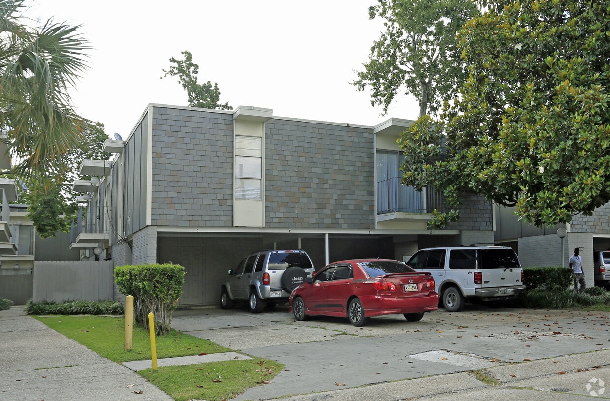 1025 Carrollton Ave, Metairie, LA 70005 Apartments in Metairie, LA