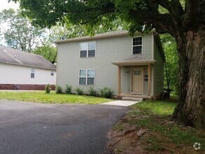 Building Photo - 1248 Magnolia St