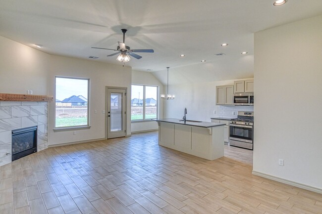 Building Photo - Brand New Construction in Savannah Estates!