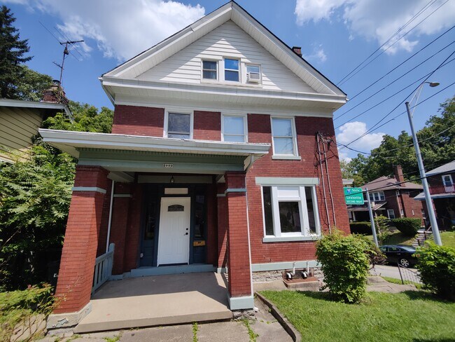 Front, Close - 2000 Ryan Ave