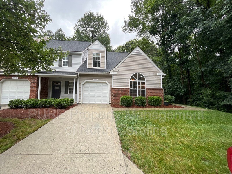 Primary Photo - 9904 Birch Knoll Ct