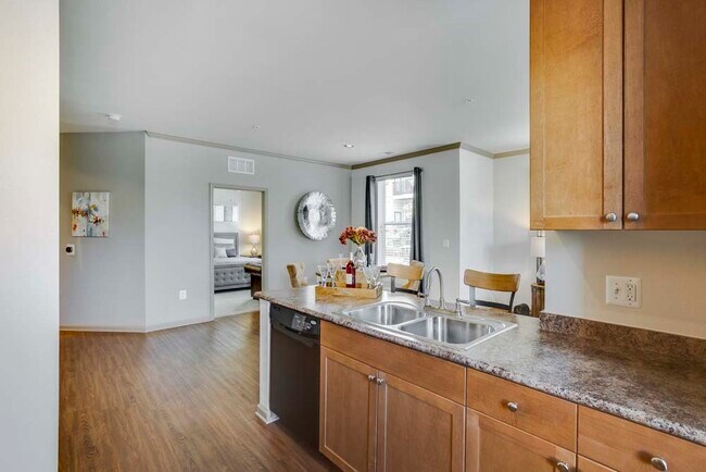 Foto del edificio - Summerfield At Morgan Metro Apartments