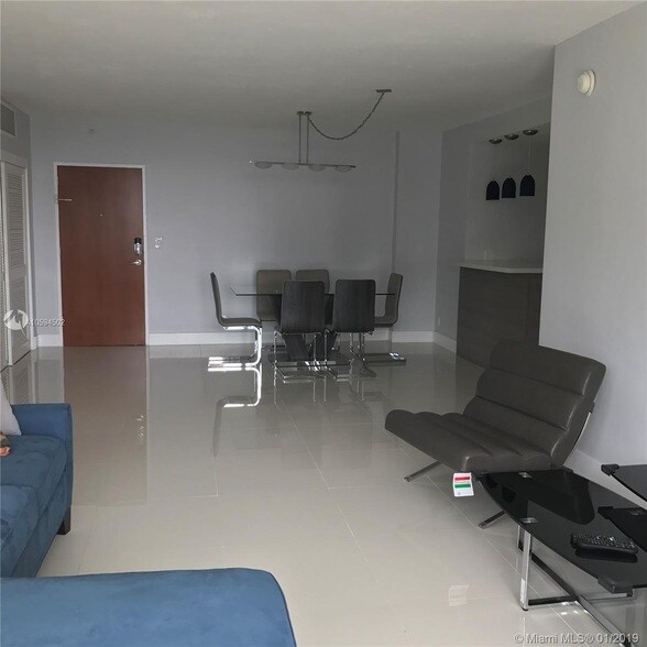 Foto del edificio - 3801 S Ocean Dr