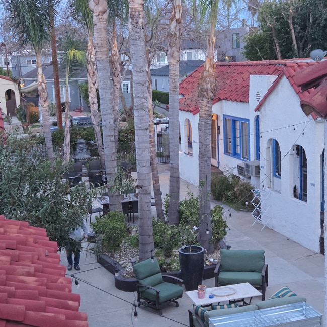 Photo - 829 N Formosa Ave Apartment