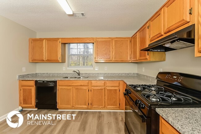 Foto del edificio - 3447 Oak Leaf Ct