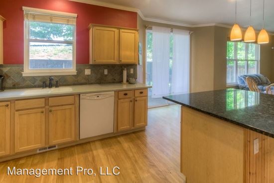 Building Photo - 6241 E Gateway Ct