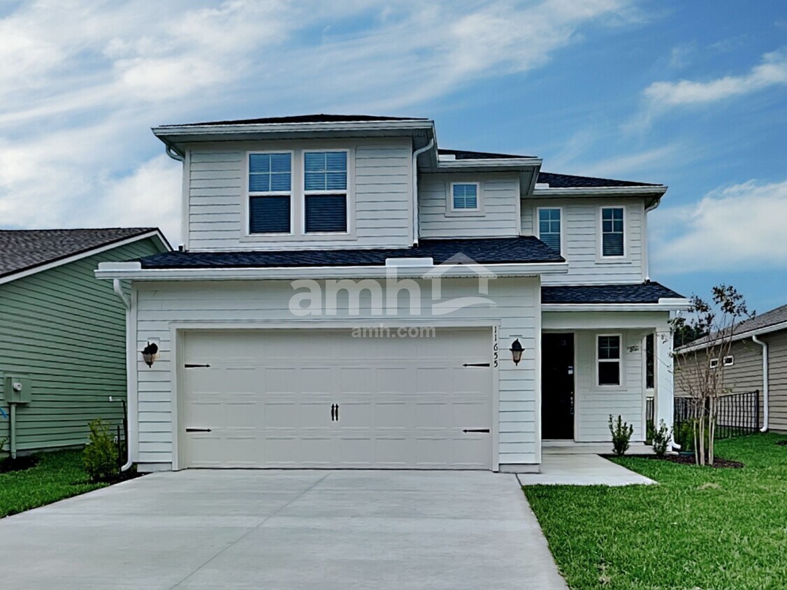 Foto principal - 11655 Hillside Dr