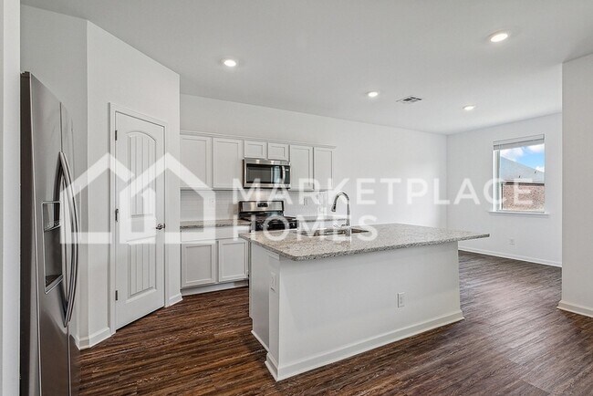 Building Photo - 5553 Delta Horizon Dr