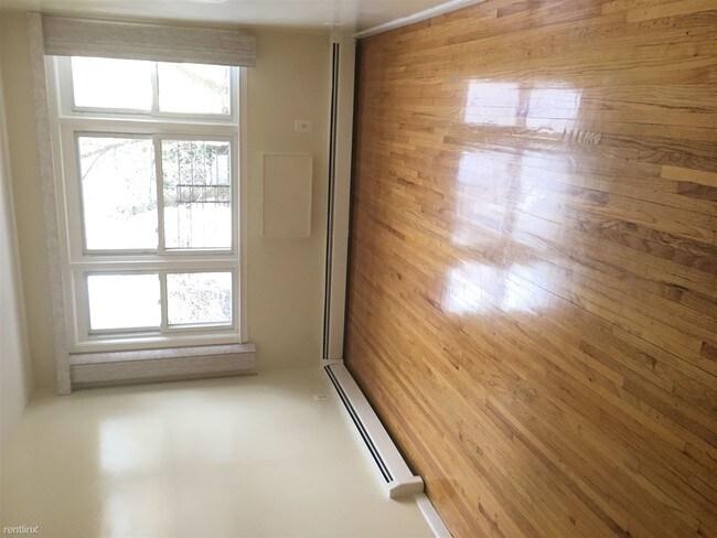 Foto del edificio - 236 E 77th St